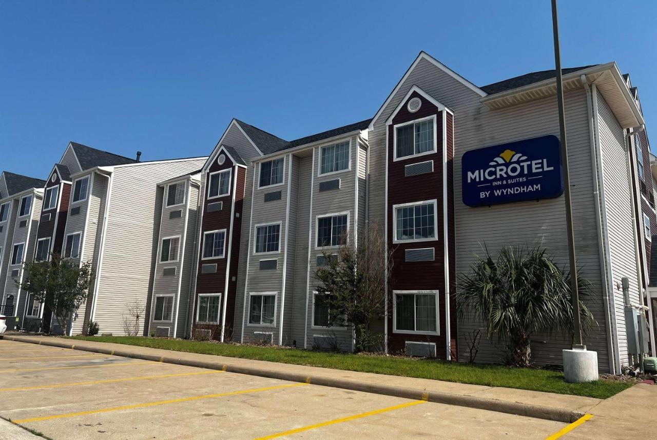 Microtel Inn & Suites By Wyndham Houston/Webster/Nasa/Clearlake Nassau Bay Exterior photo