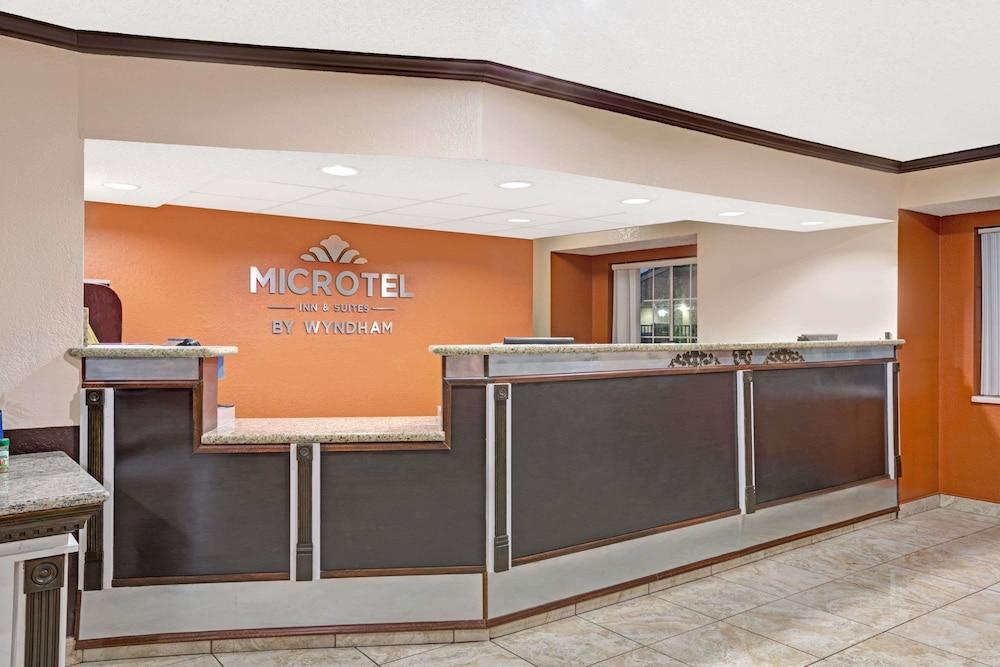 Microtel Inn & Suites By Wyndham Houston/Webster/Nasa/Clearlake Nassau Bay Exterior photo